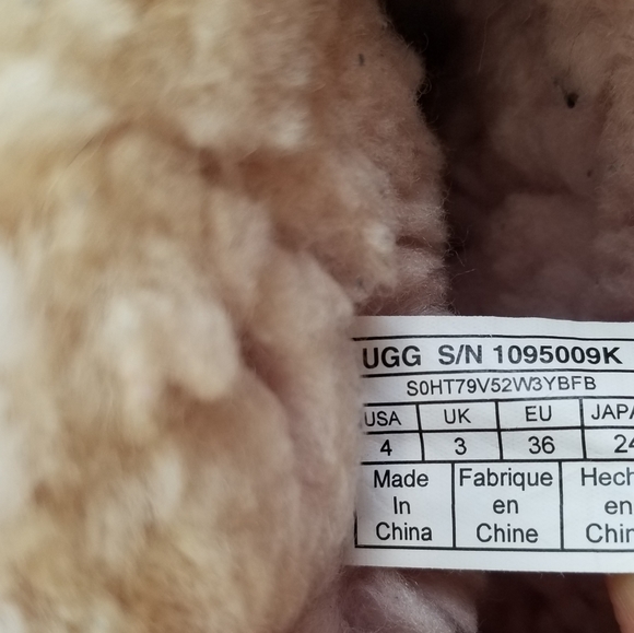 UGG Boots Girls Size 4 Pink Puffs - Picture 7 of 10